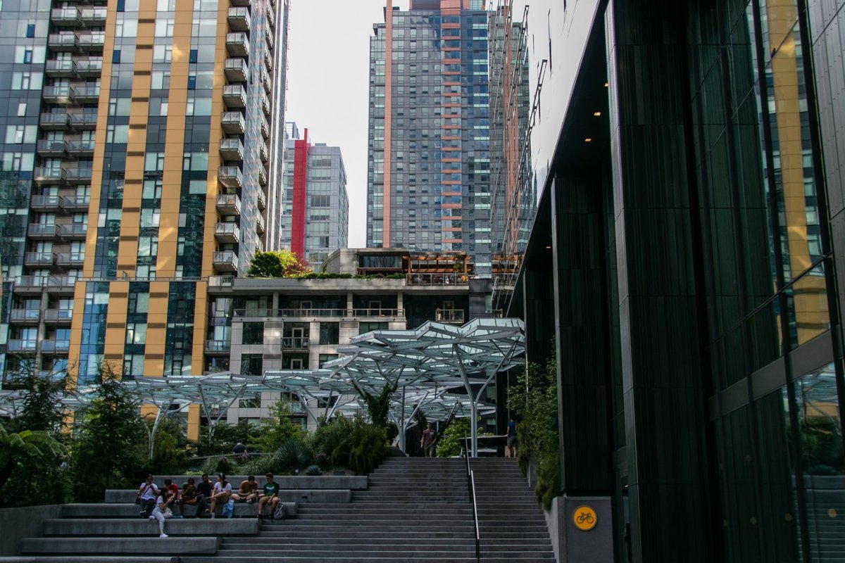 How Tall Is Near? His Official Height from Death Note